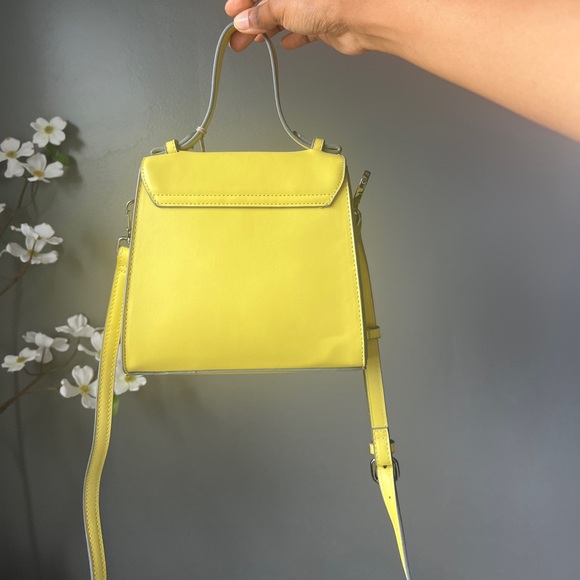 A New Day Crossbody Bag (Neon Green- Yellow NWT) - Picture 4 of 8